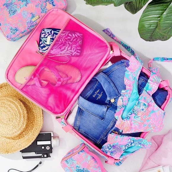 NEW Lilly Pulitzer Printed Under The Seat Carry On - Picture 15 of 16